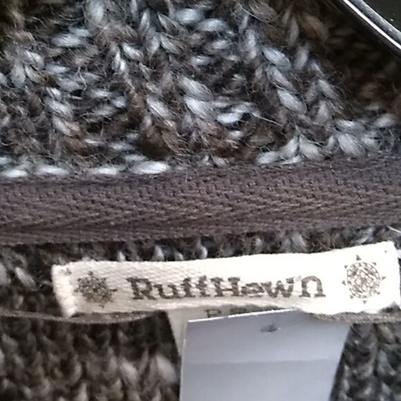 RUFFHEWN BULKY SWEATER  - Picture 3 of 3